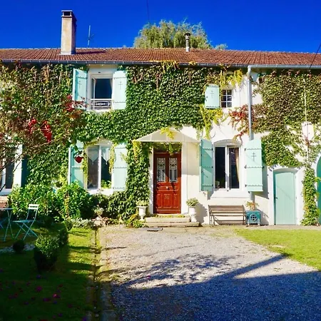 ベッド・アンド・ブレックファスト Presbytere Sauville